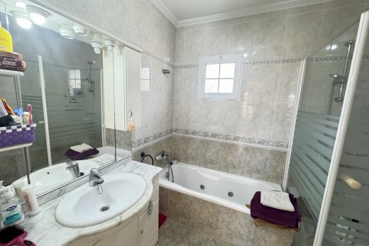 Resale - Villa - La Zenia