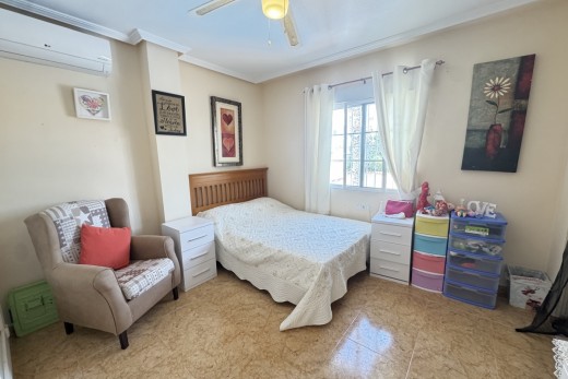 Resale - Villa - La Zenia