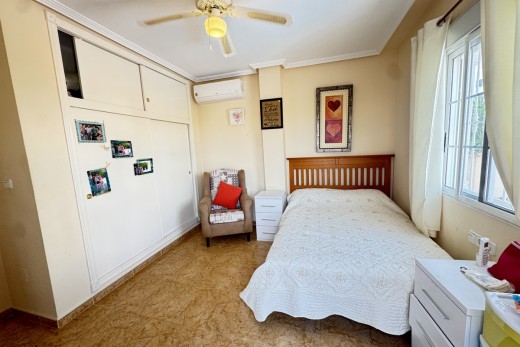 Resale - Villa - La Zenia