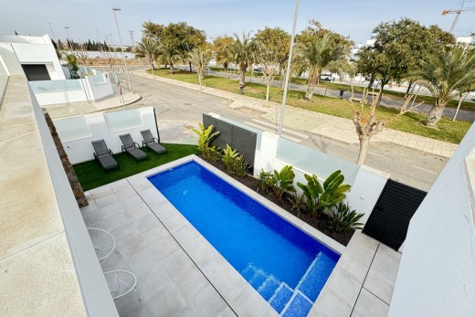 Resale - Villa - Pilar De La Horadada