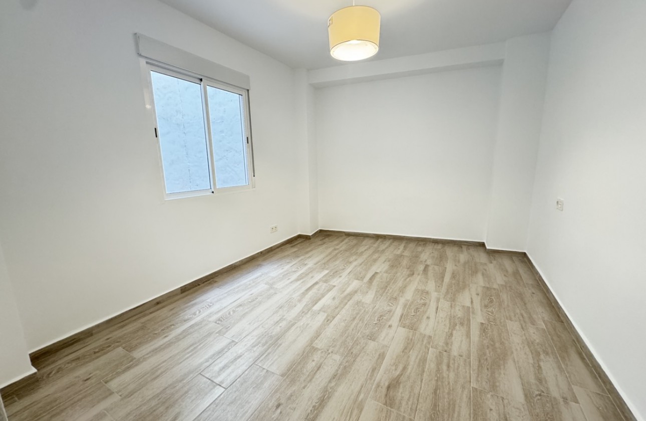 Återförsäljning -  - Torrevieja