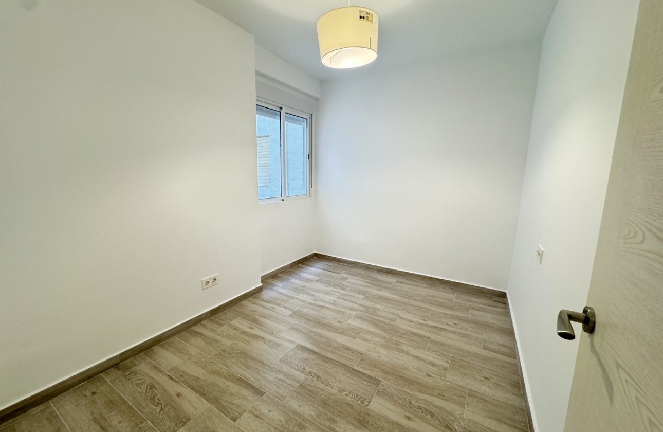 Återförsäljning -  - Torrevieja