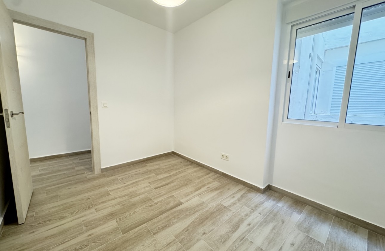 Återförsäljning -  - Torrevieja