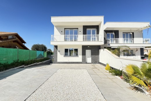 Resale - Villa - Los Balcones