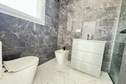 Resale - Villa - Los Balcones
