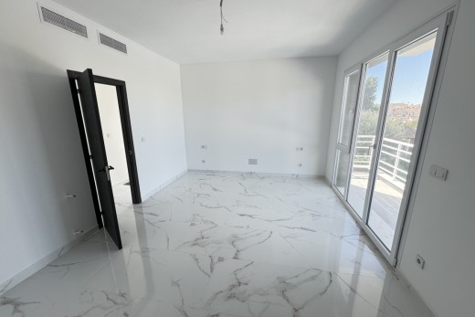 Resale - Villa - Los Balcones