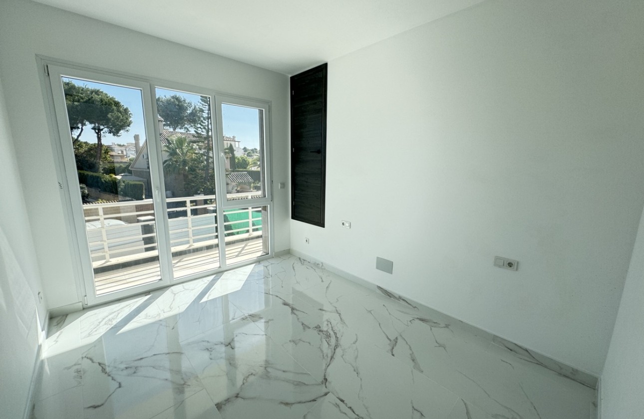 Resale - Villa - Los Balcones