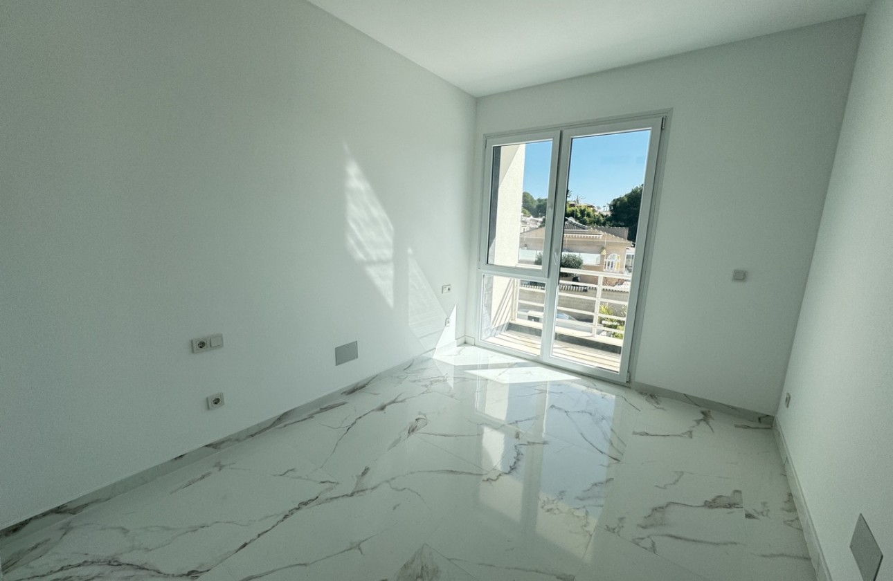 Resale - Villa - Los Balcones