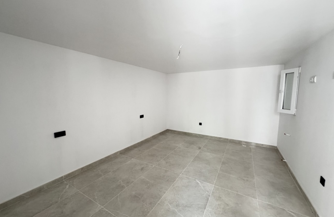 Resale - Villa - Los Balcones