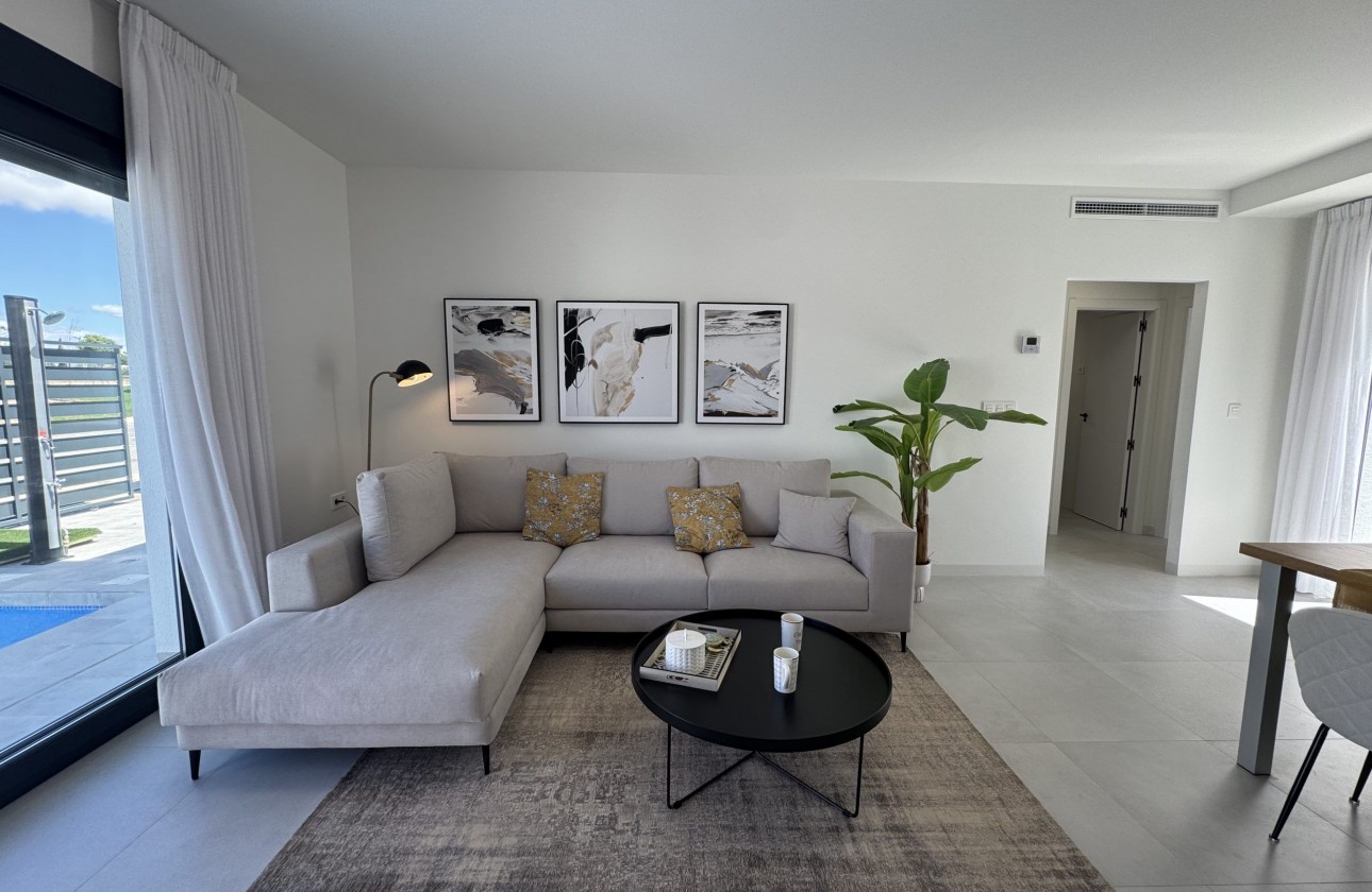 Resale - Villa - roldan