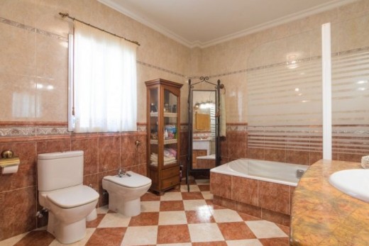 Resale - Villa - Crevillente