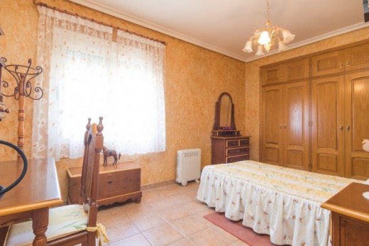 Resale - Villa - Crevillente