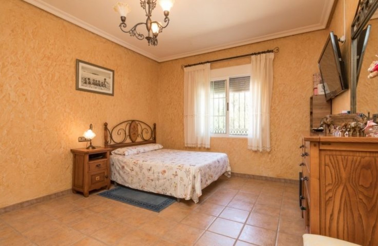 Reventa - Chalet - Crevillente
