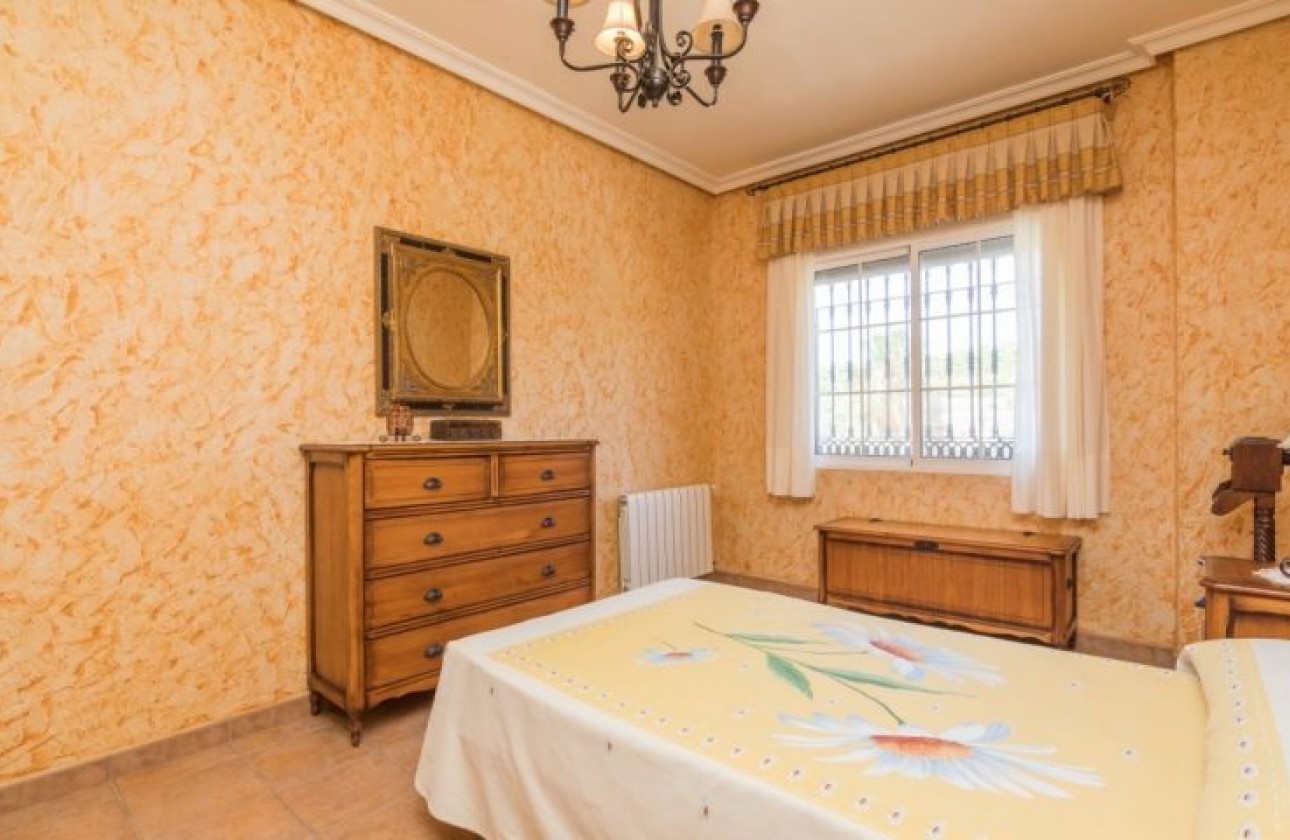 Reventa - Chalet - Crevillente