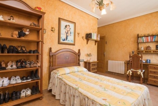 Resale - Villa - Crevillente