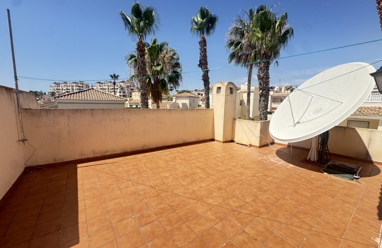 Resale - Villa - Las Ramblas Golf