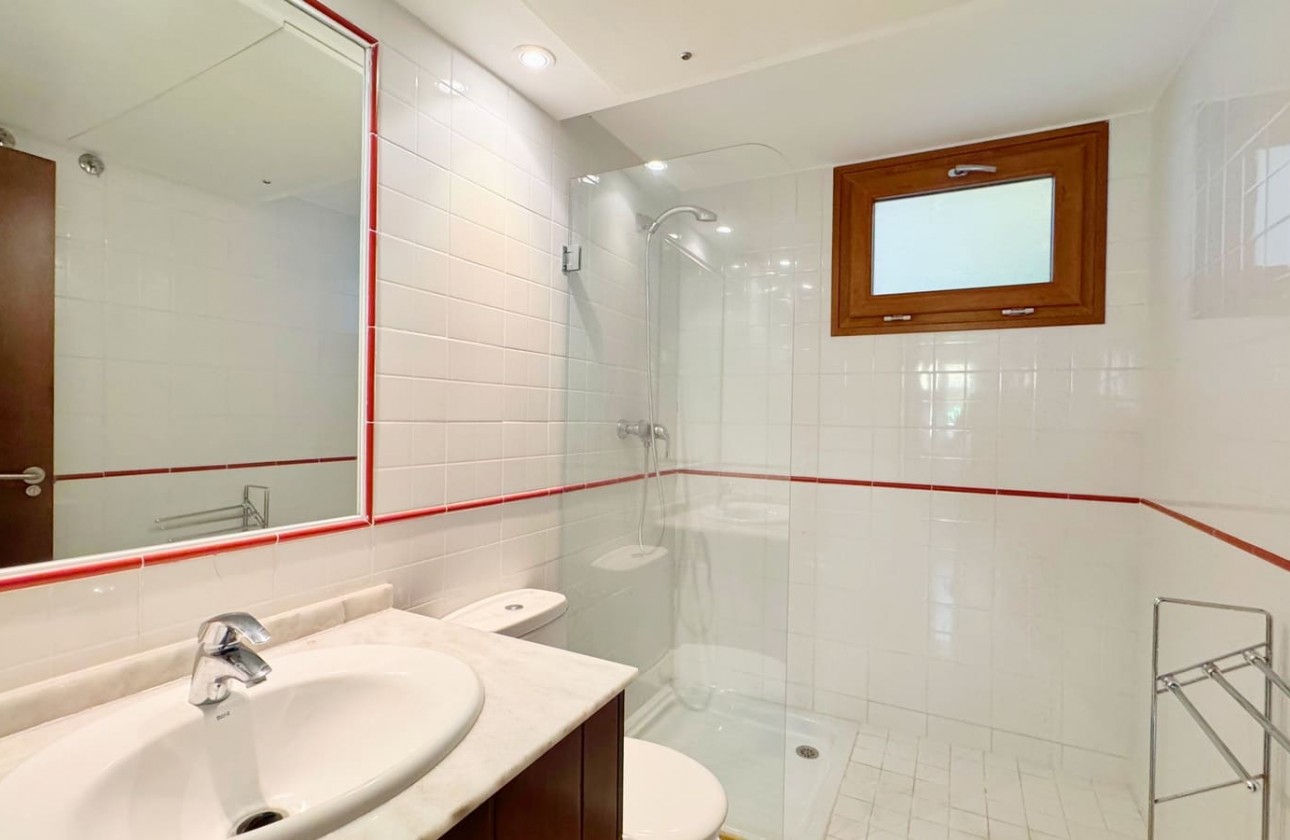 Resale - Apartment - Torrevieja - Punta prima