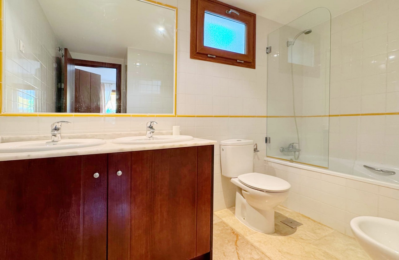 Resale - Apartment - Torrevieja - Punta prima