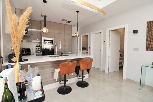 Resale - Villa - Villamartin