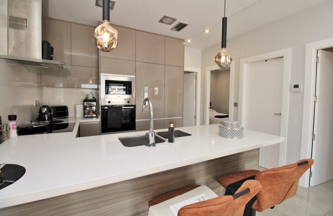 Resale - Villa - Villamartin