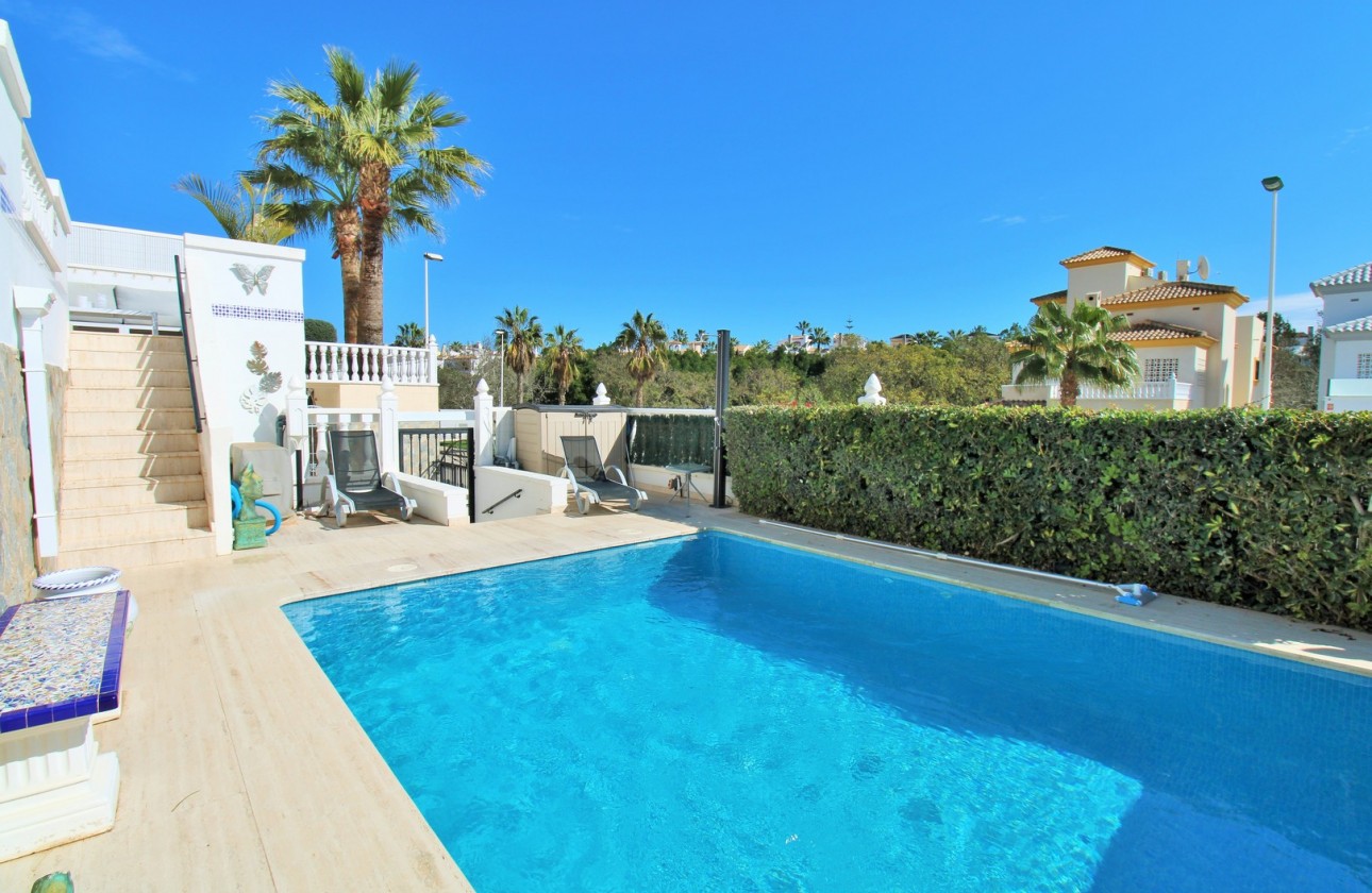 Resale - Villa - Villamartin - Los Dolses