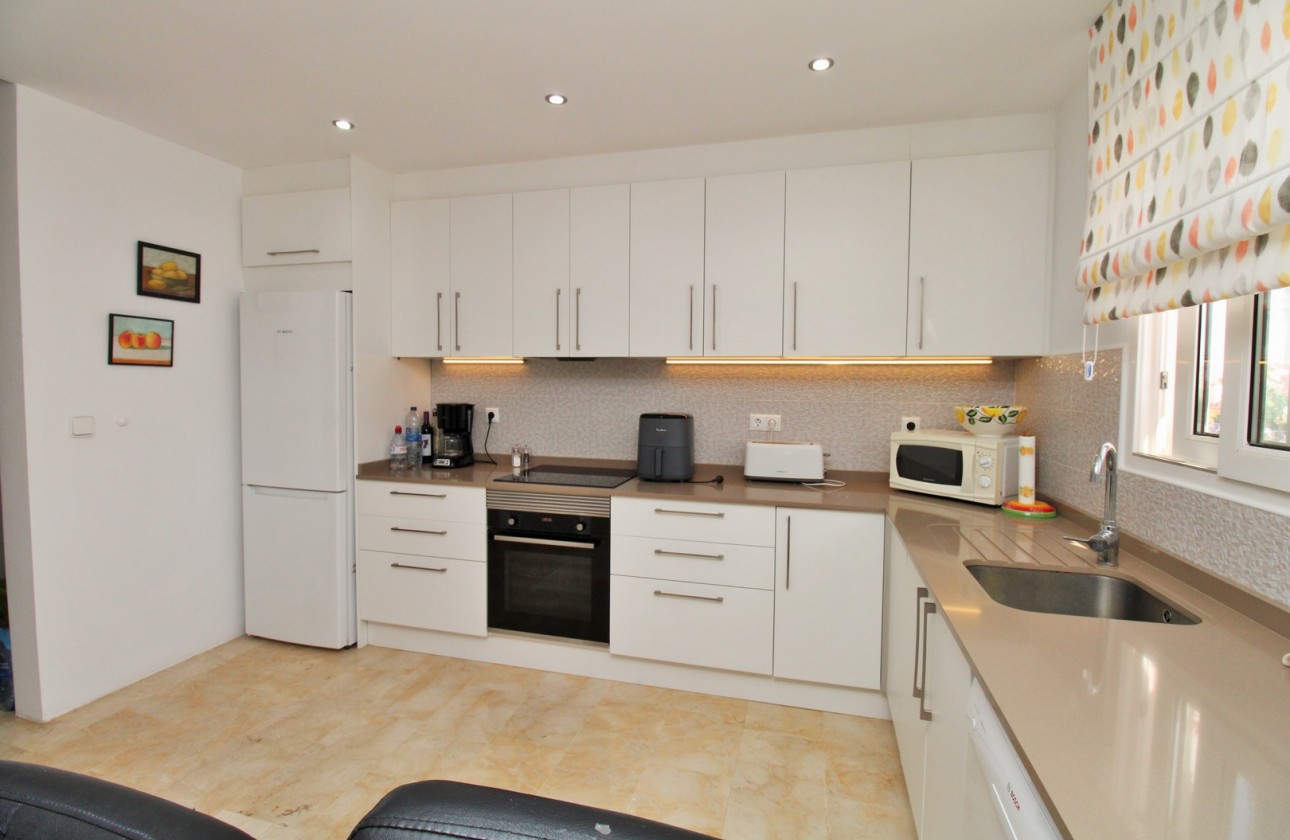 Resale - Villa - Villamartin - Los Dolses