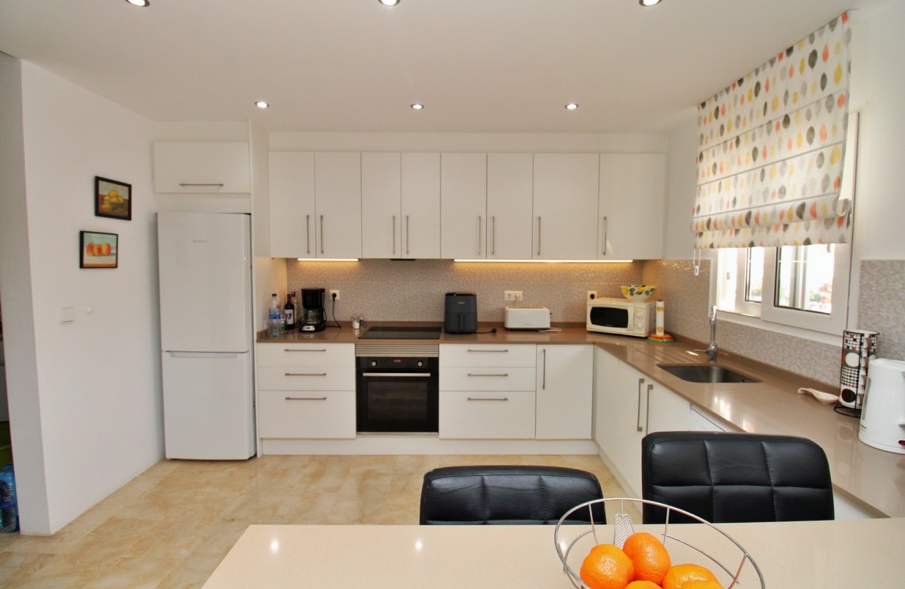 Resale - Villa - Villamartin - Los Dolses
