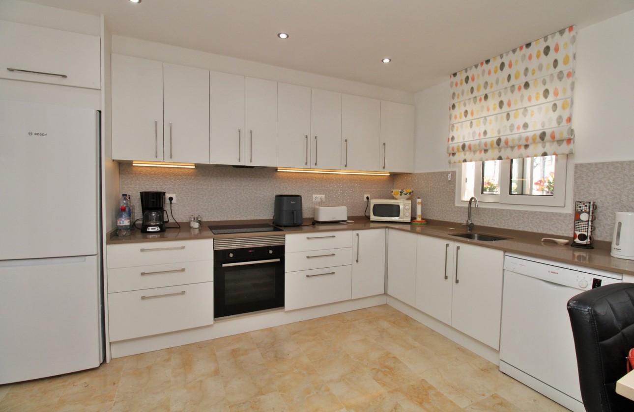 Resale - Villa - Villamartin - Los Dolses