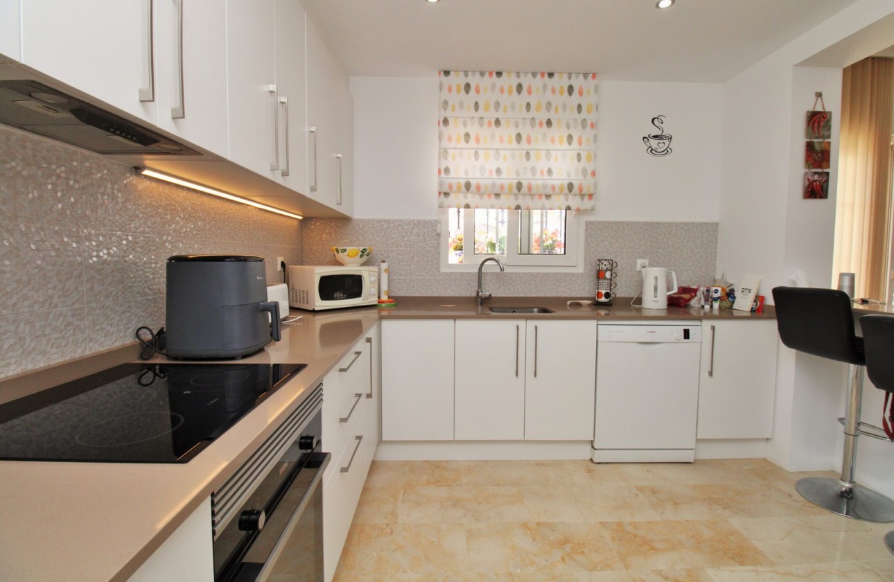 Resale - Villa - Villamartin - Los Dolses