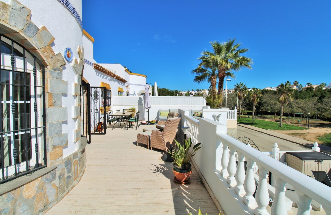 Resale - Villa - Villamartin - Los Dolses