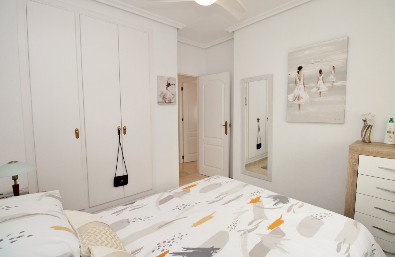 Resale - Villa - Villamartin - Los Dolses