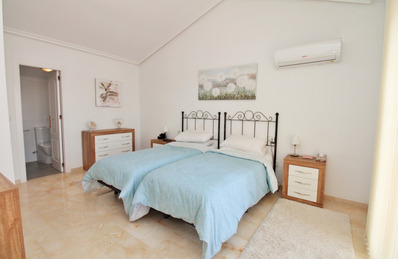 Resale - Villa - Villamartin - Los Dolses