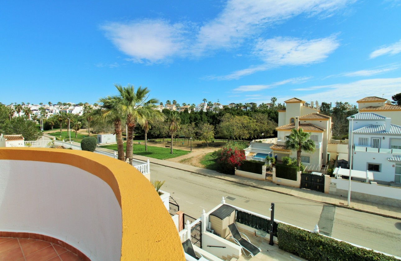 Resale - Villa - Villamartin - Los Dolses