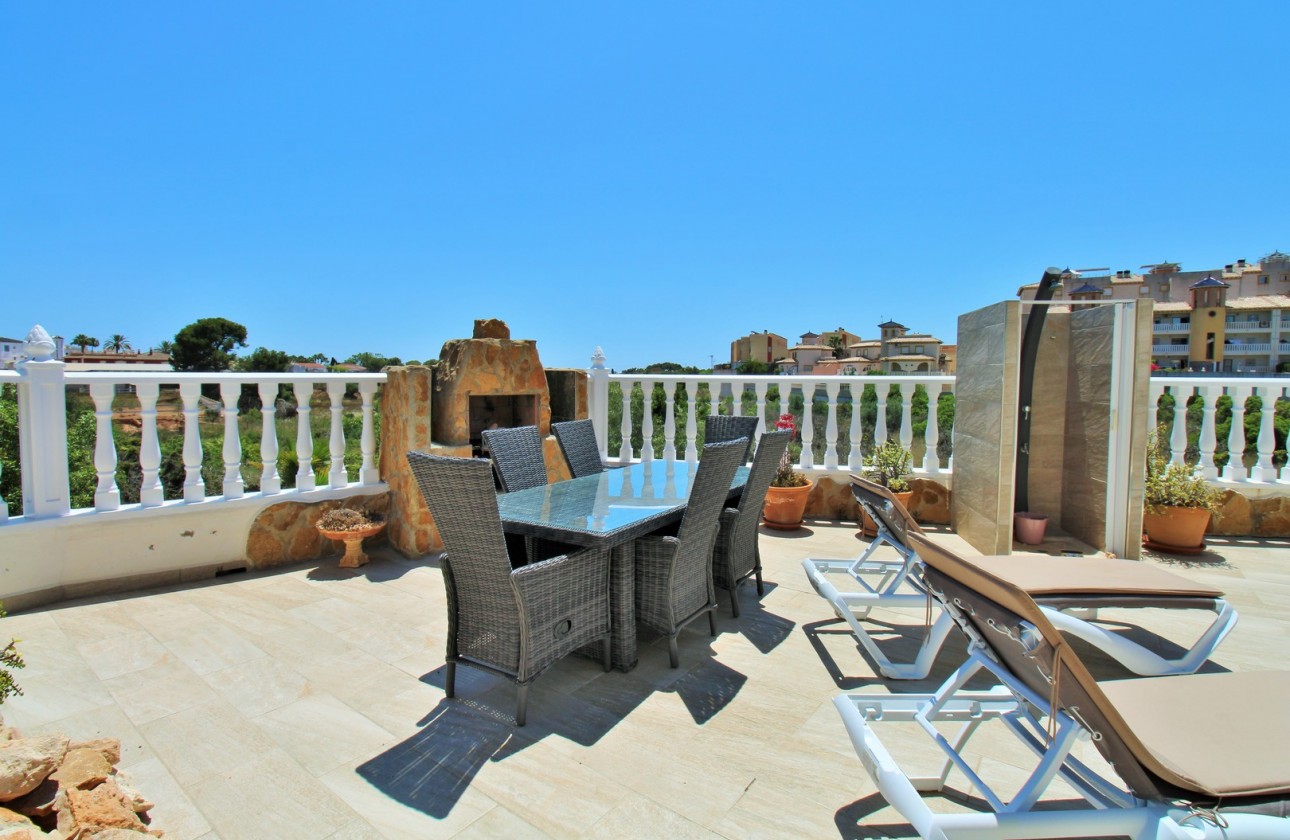 Resale - Villa - Villamartin - Los Dolses