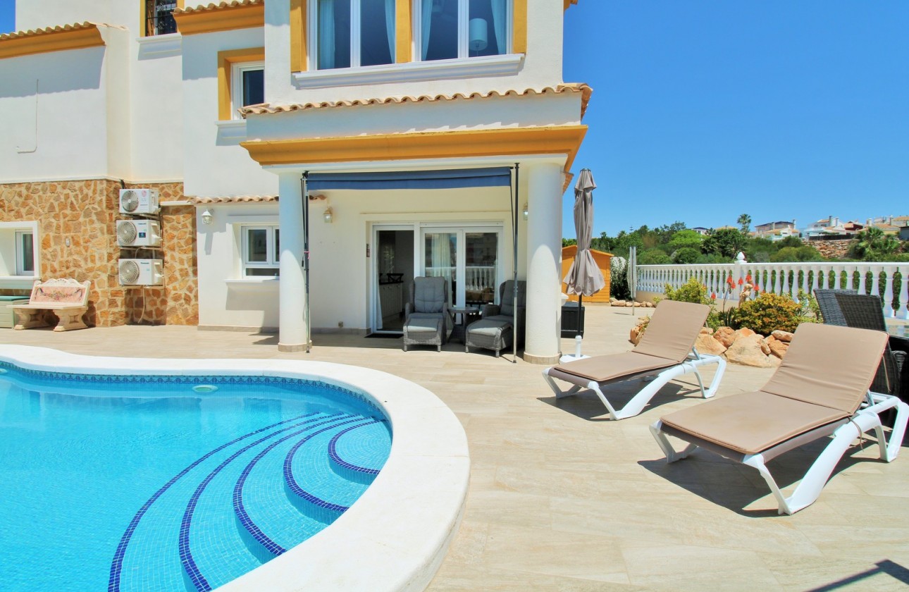 Resale - Villa - Villamartin - Los Dolses