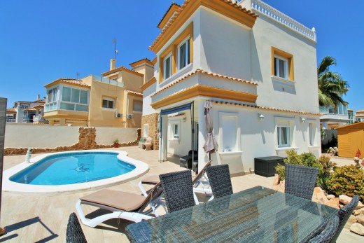 Resale - Villa - Villamartin - Los Dolses