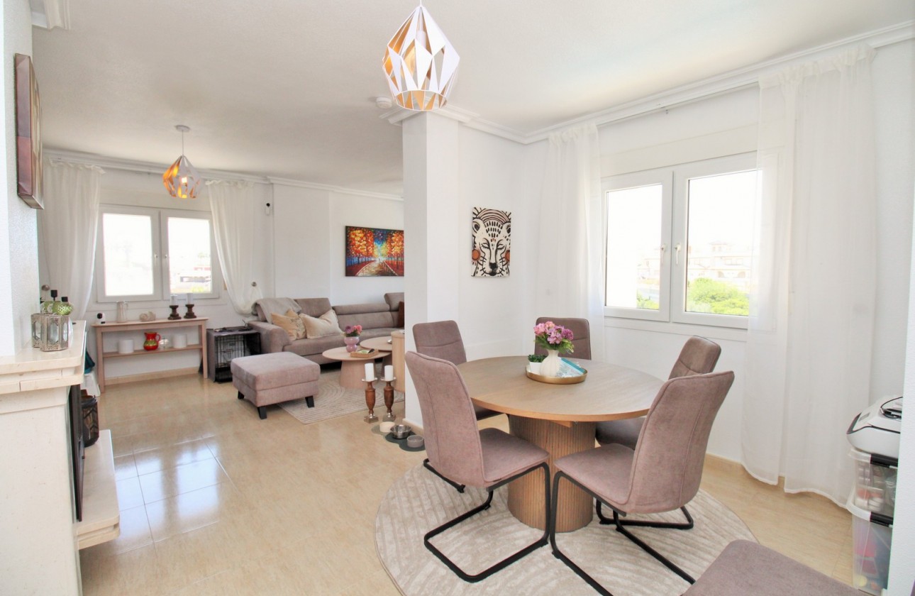 Resale - Villa - Villamartin - Los Dolses