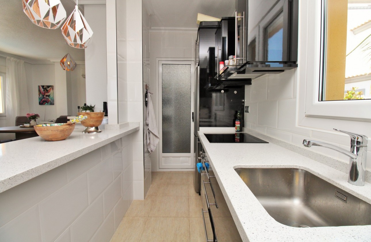 Resale - Villa - Villamartin - Los Dolses