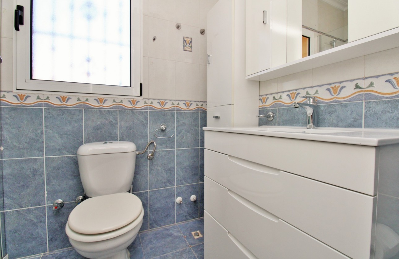 Resale - Villa - Villamartin - Los Dolses