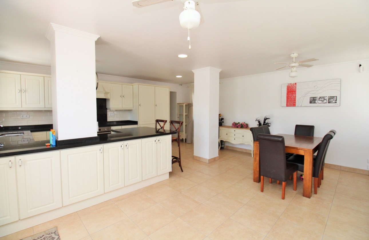 Resale - Villa - Villamartin - Los Dolses