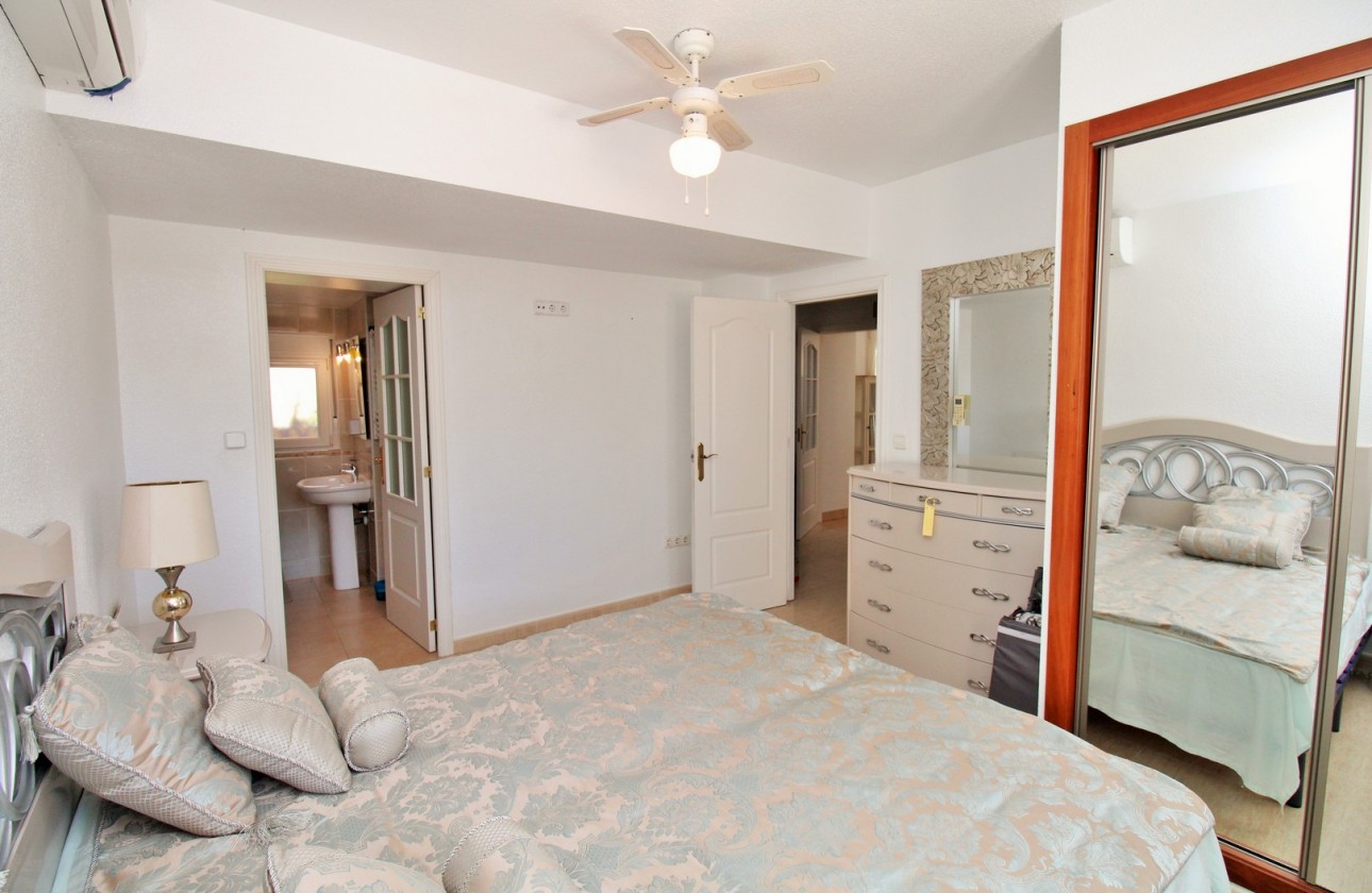 Resale - Villa - Villamartin - Los Dolses