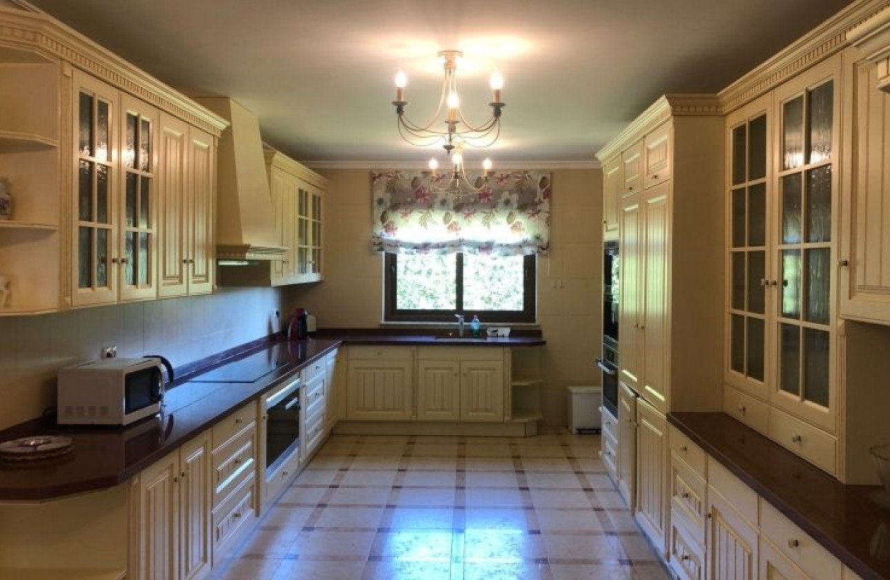 Resale - Villa - Orihuela Costa