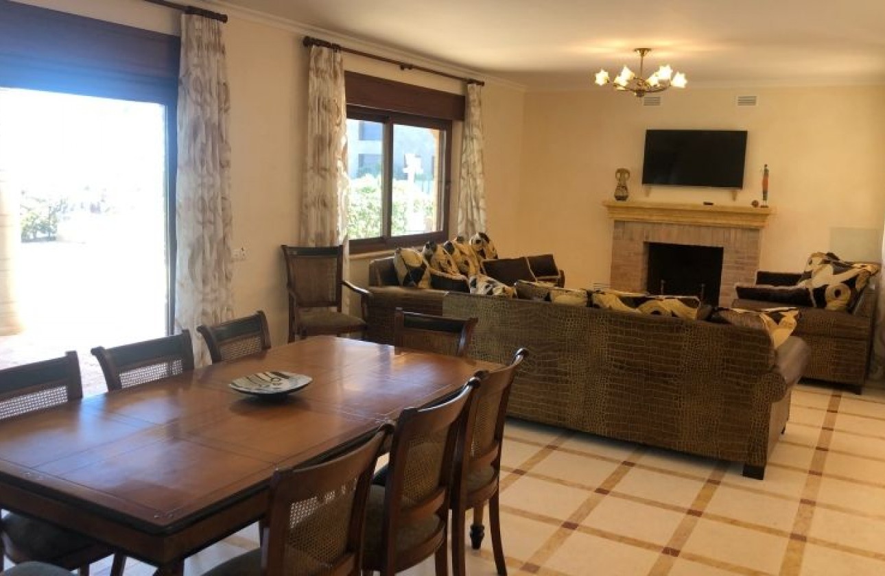 Resale - Villa - Orihuela Costa