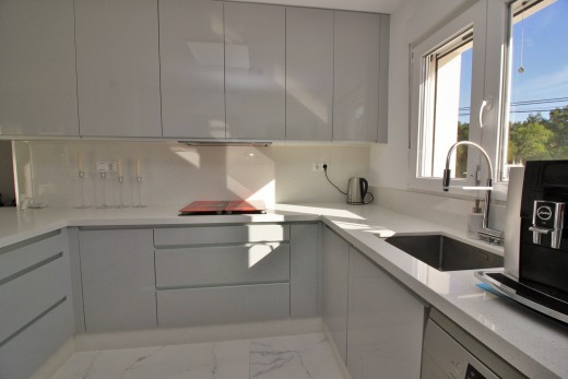 Resale - Villa - Villamartin