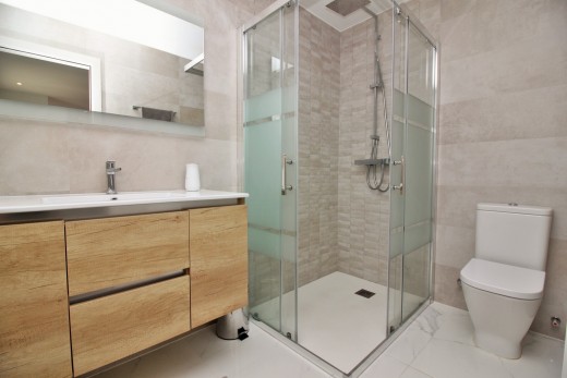 Resale - Villa - Villamartin