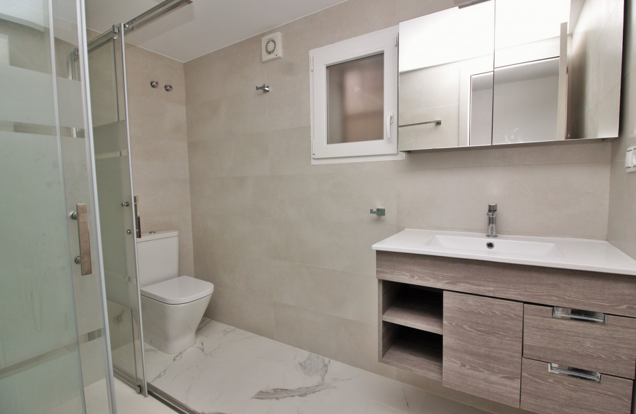 Resale - Villa - Villamartin
