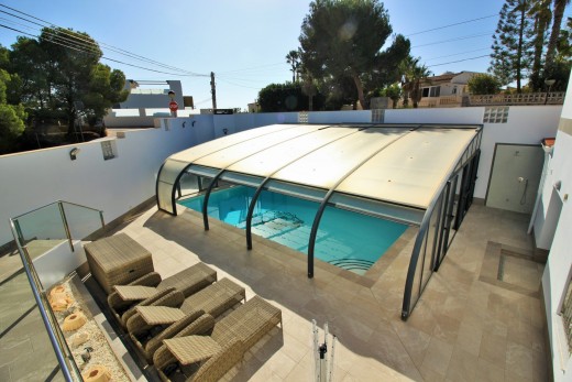 Resale - Villa - Villamartin