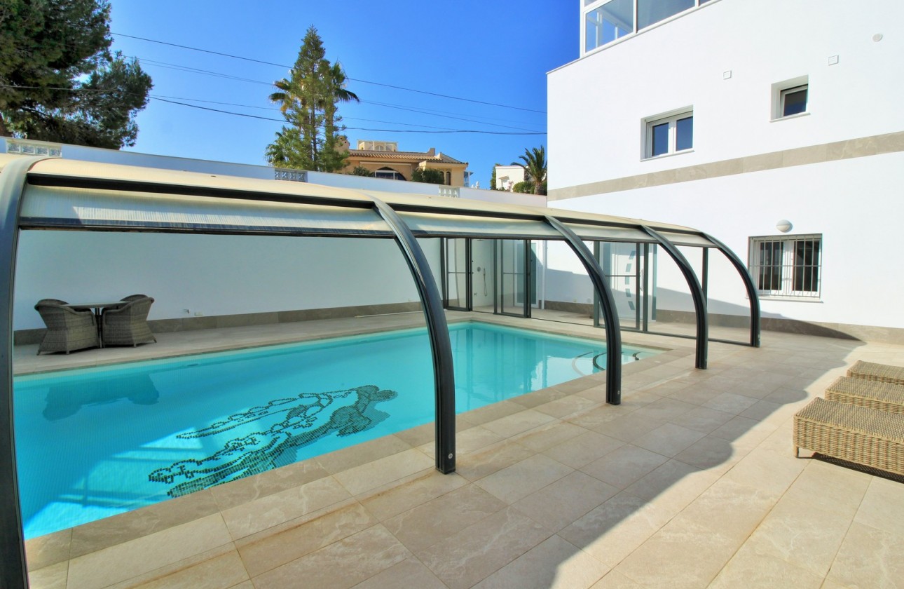 Resale - Villa - Villamartin