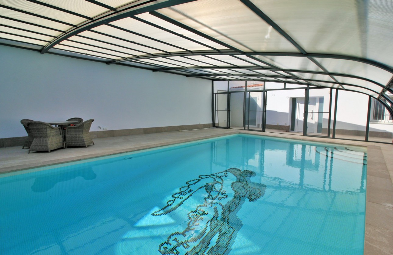 Resale - Villa - Villamartin