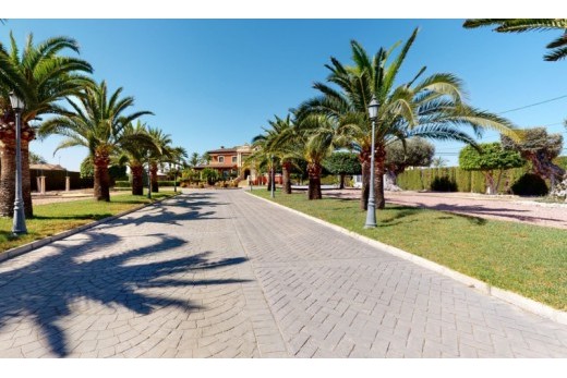 Reventa - Chalet - Elche